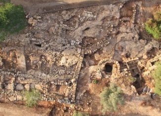 חפירות ארכיאולוגיות עתיקות בחריש