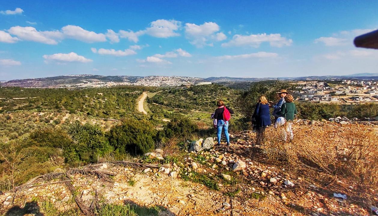 הגיל השלישי בחריש