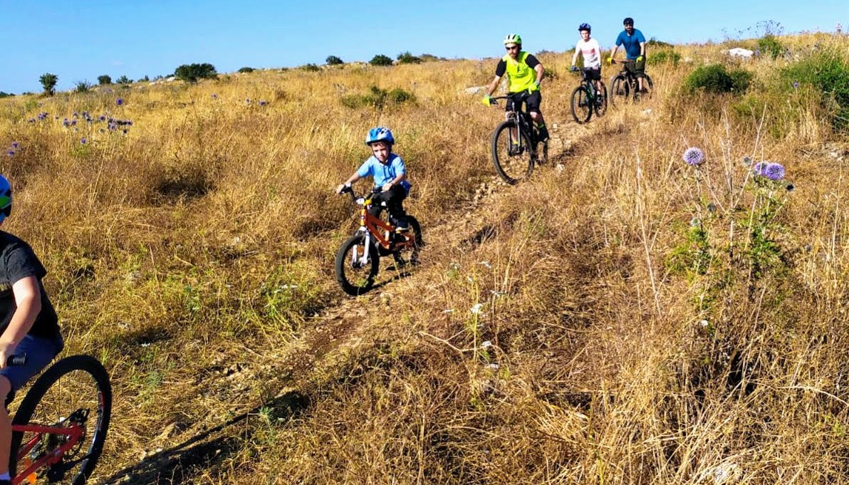 רכיבת אופניים צילום: אלון מייזליק