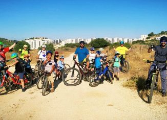 פנורמה רוכבי אופניים צילום: גבריאל אוסטרמן