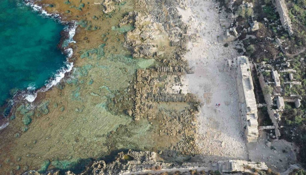 עתיקות תל דור צילום עופר תליו חוף דור חוף ים חופי ים