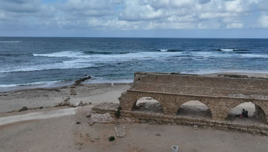 חוף הקשתות צילום: חברת קנדו חוף ים