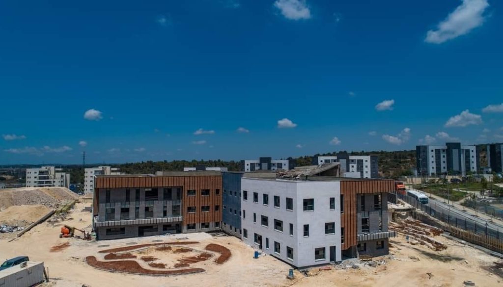 נעימת הלב תיכון אבני חן בנייה בתי ספר צילום: דוברות עיריית חריש
