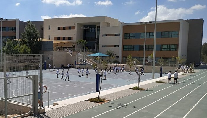 לימודים חינוך בית ספר נוער