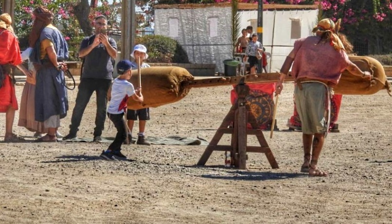פסטיבל הקיסר גן לאומי קיסריה סוכות פסטיבלים צילום: שרית פלאצי מיארה